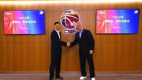 阿伯格跃升至高尔夫第四，托马斯重返前十阵营